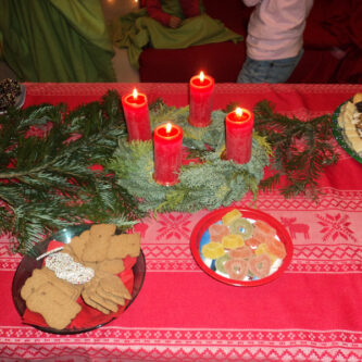 Weihnachtszauber 2013 - geschmueckter Tisch